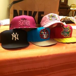 Snap back Hats
